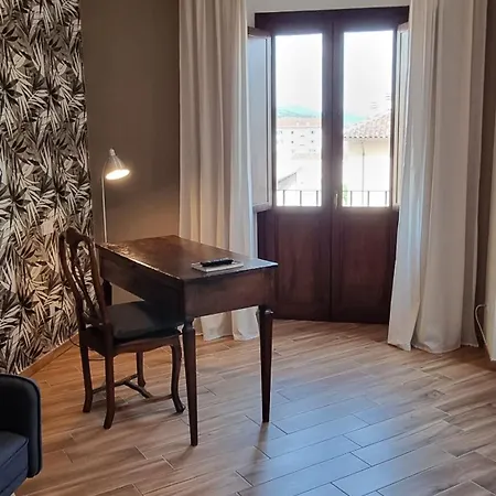 Antica Dimora San Crisante - Centro Storico Apartment