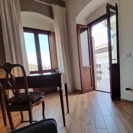 Apartment Antica Dimora San Crisante - Centro Storico